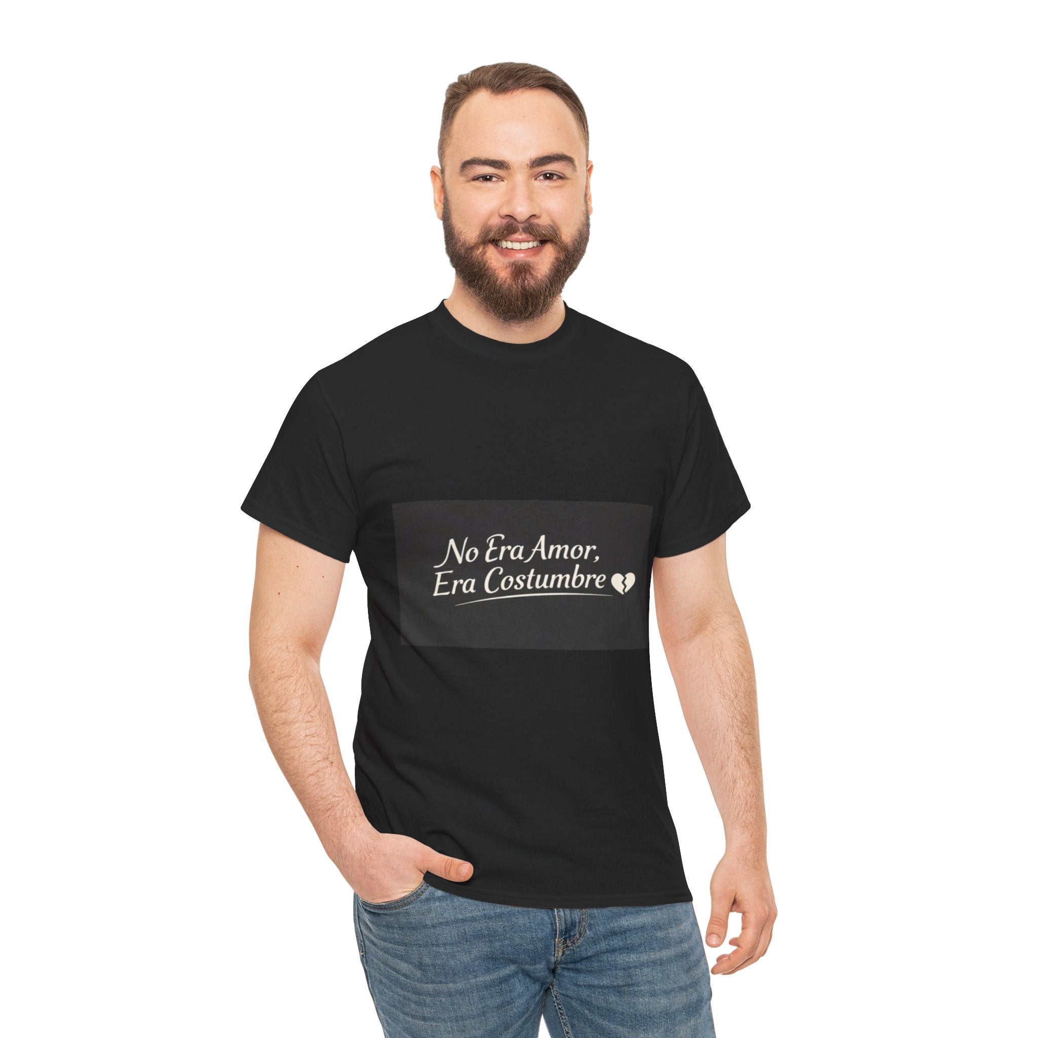 T‑Shirt — "No Era Amor, Era Costumbre" Spanish Phrase Graphic Tee